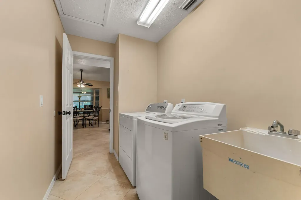 1423 SE Pitcher Road Port St Lucie FL 34952