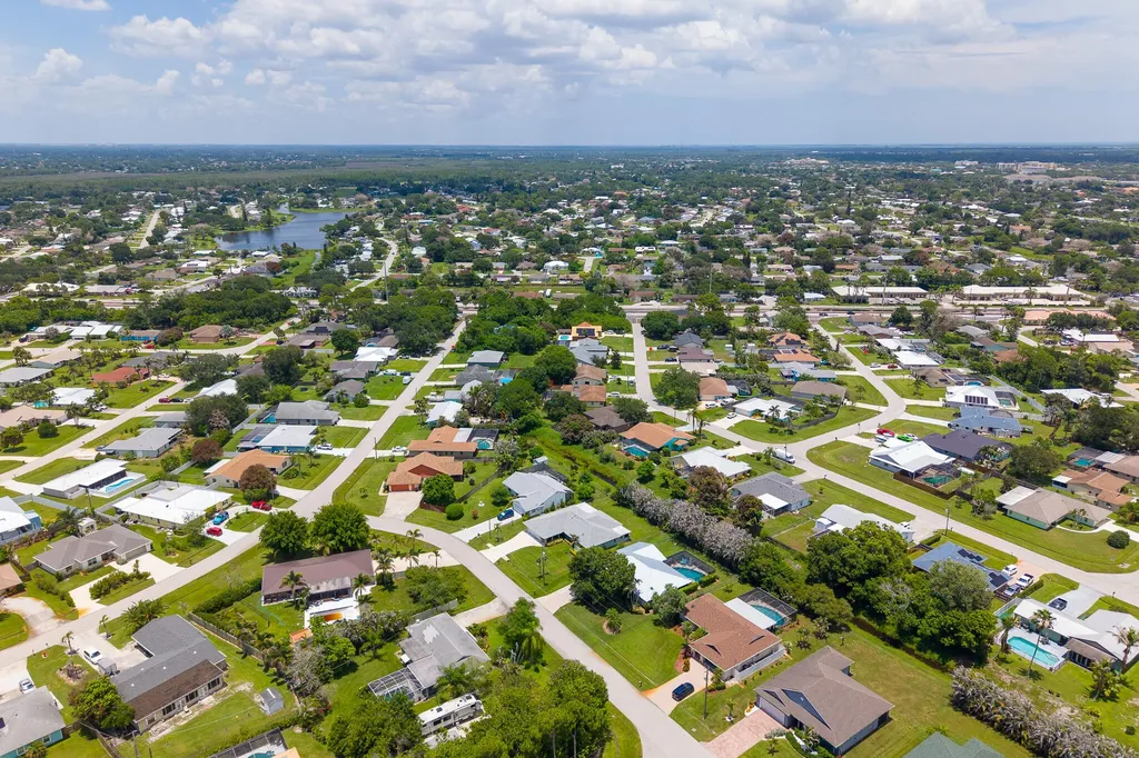 1423 SE Pitcher Road Port St Lucie FL 34952