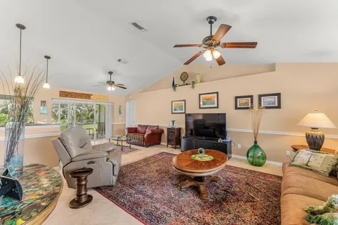 1423 SE Pitcher Road Port St Lucie FL 34952