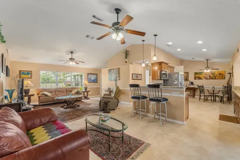 1423 SE Pitcher Road Port St Lucie FL 34952