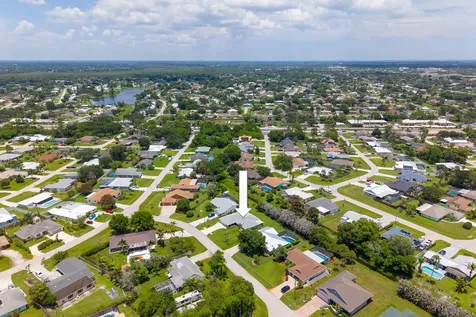 1423 SE Pitcher Road Port St Lucie FL 34952