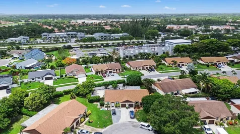 8464 Lake Worth Court Wellington FL 33467