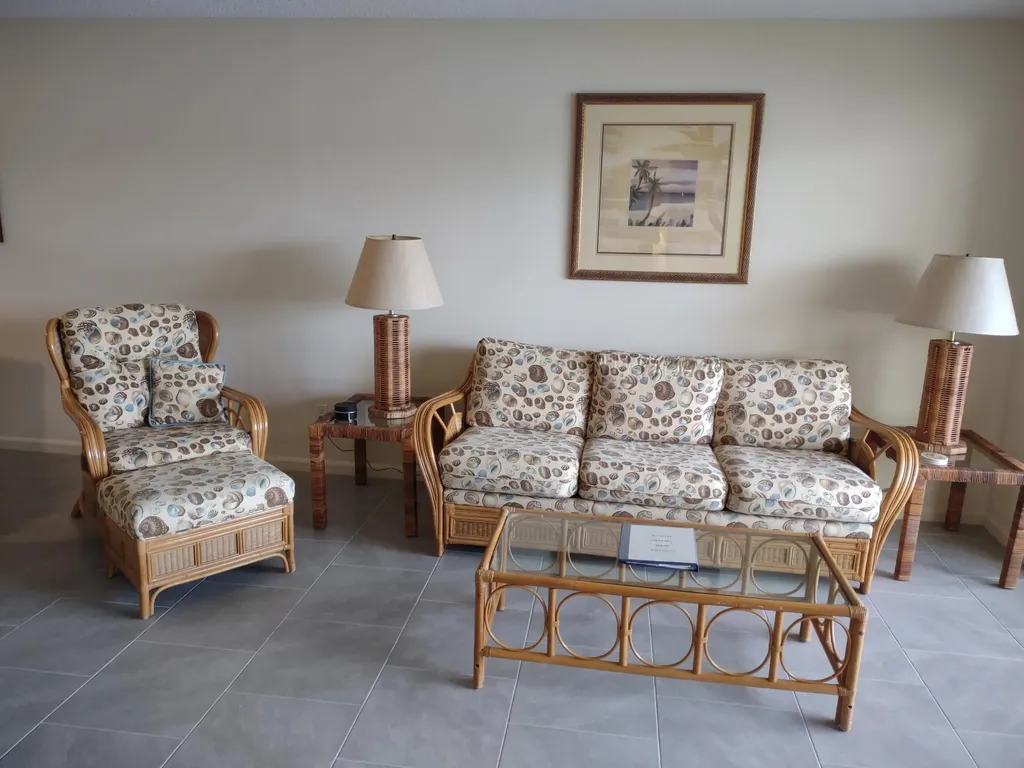 5527 NE Gulfstream Way Hutchinson Island FL 34996