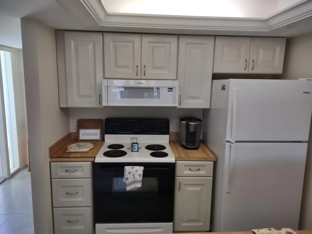 5527 NE Gulfstream Way Hutchinson Island FL 34996