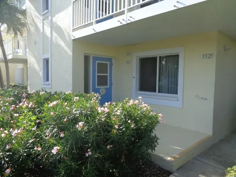 5527 NE Gulfstream Way Hutchinson Island FL 34996