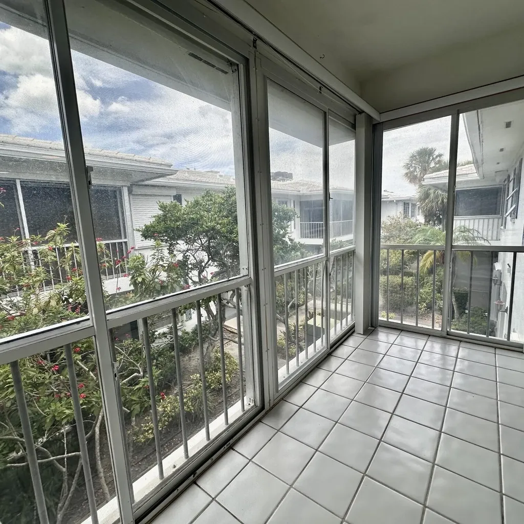 2171 NE 66th Street Fort Lauderdale FL 33308