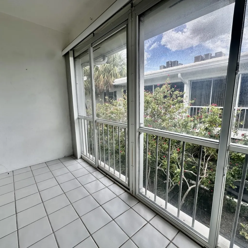 2171 NE 66th Street Fort Lauderdale FL 33308