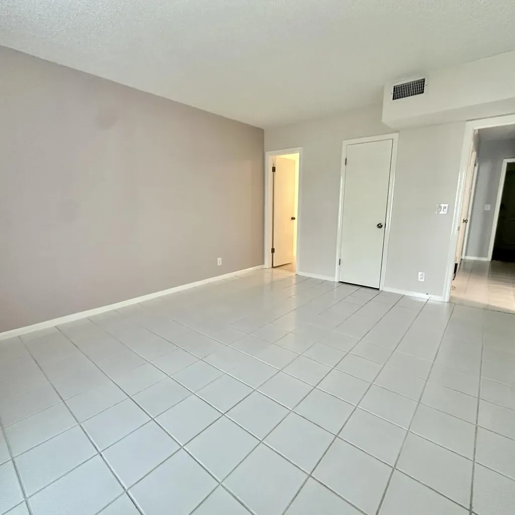 2171 NE 66th Street Fort Lauderdale FL 33308