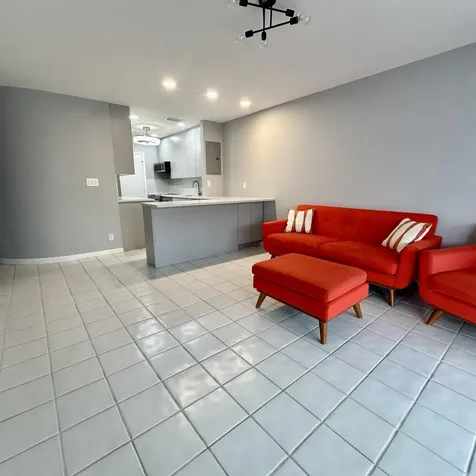 2171 NE 66th Street Fort Lauderdale FL 33308