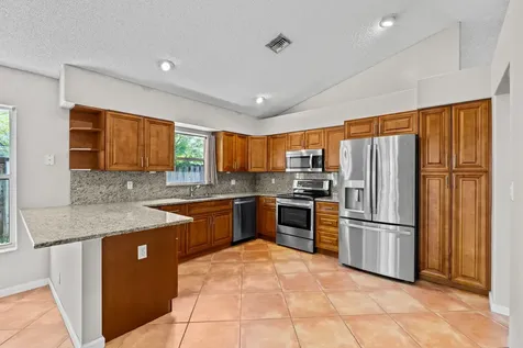 125 Saratoga Boulevard E Royal Palm Beach FL 33411