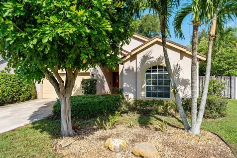 125 Saratoga Boulevard E Royal Palm Beach FL 33411