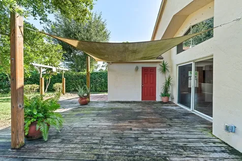 125 Saratoga Boulevard E Royal Palm Beach FL 33411