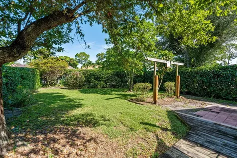 125 Saratoga Boulevard E Royal Palm Beach FL 33411