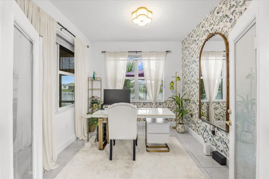 12180 SW Jasper Lake Way Port St Lucie FL 34987