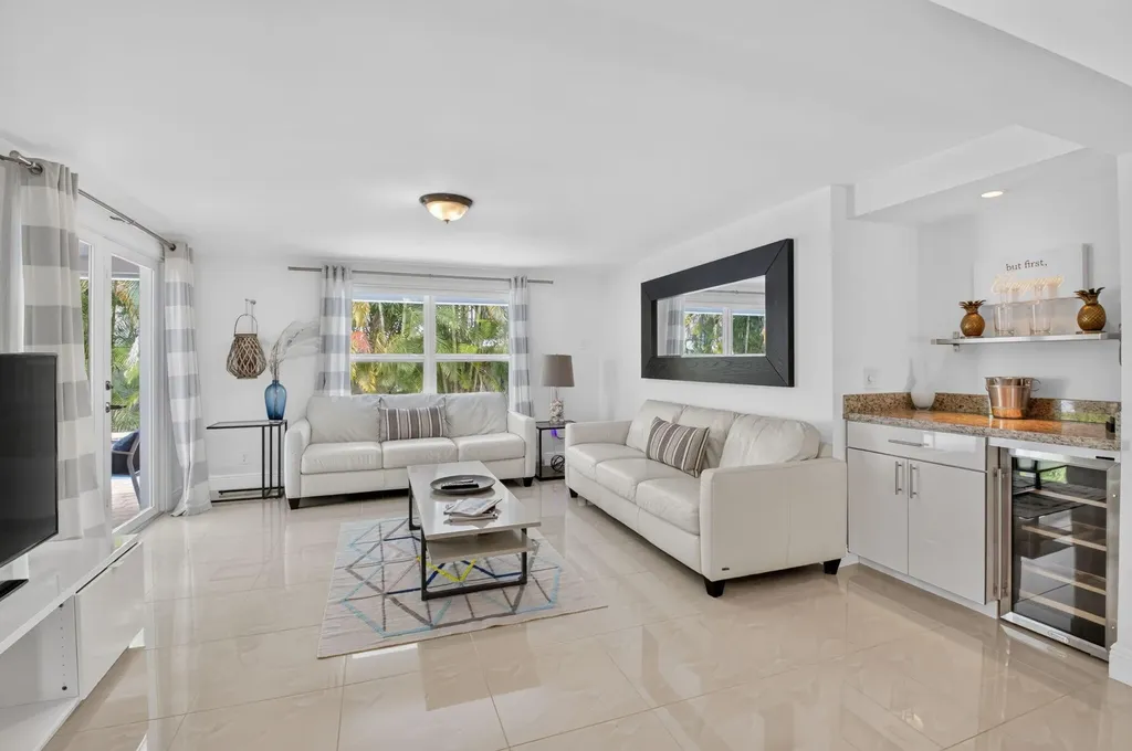 700 NE 70th Street Boca Raton FL 33487