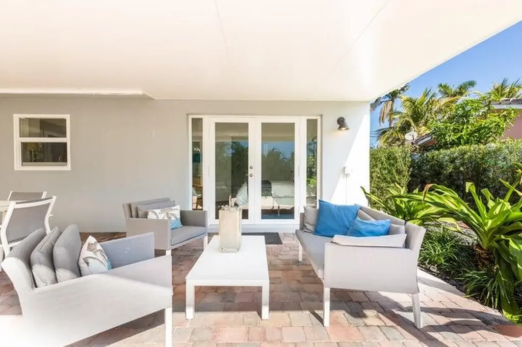 700 NE 70th Street Boca Raton FL 33487