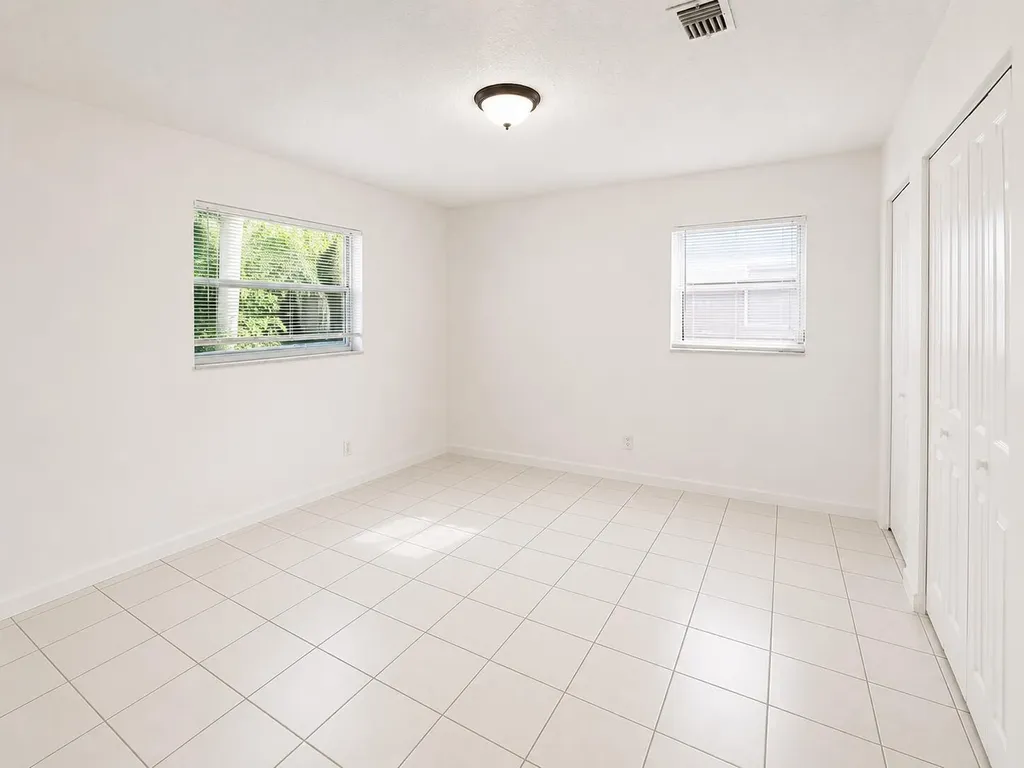 4341 Riverside Drive Coral Springs FL 33065