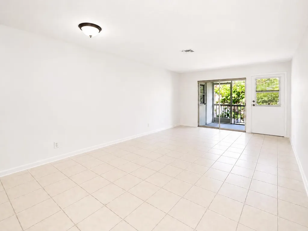4341 Riverside Drive Coral Springs FL 33065