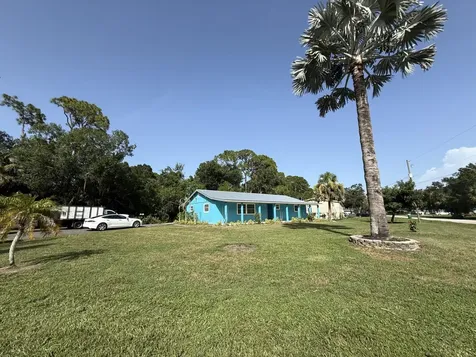 9107 SE 62nd Drive Okeechobee FL 34974