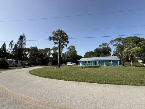 9107 SE 62nd Drive Okeechobee FL 34974