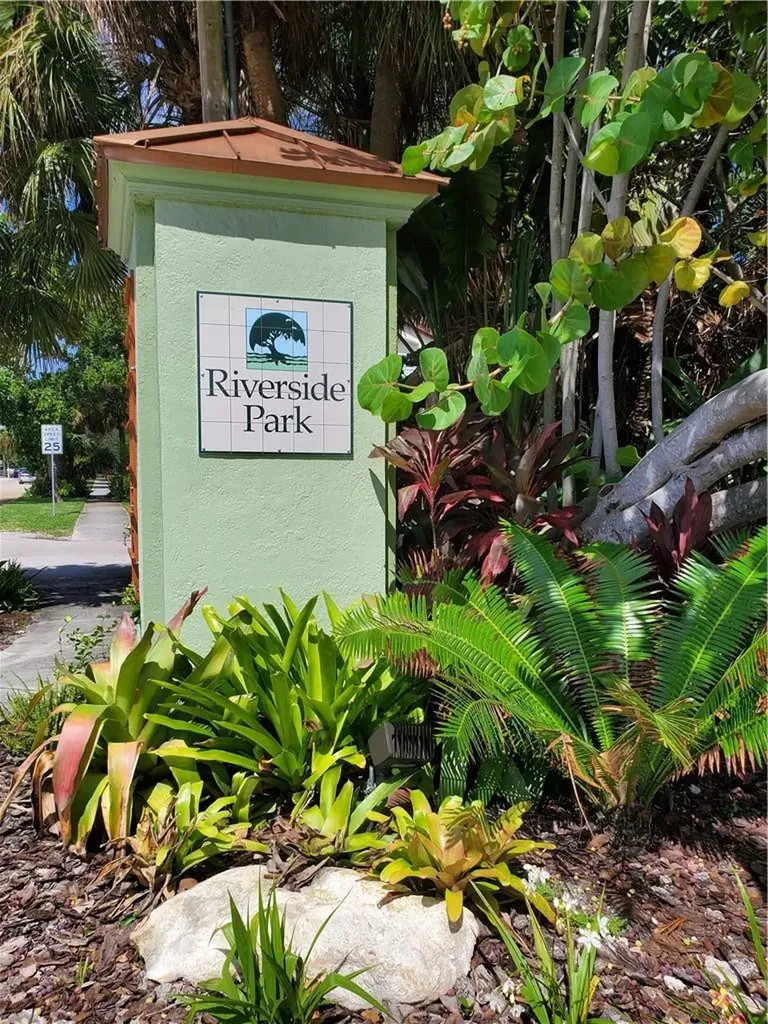 1121 SW 15th Avenue Fort Lauderdale FL 33312