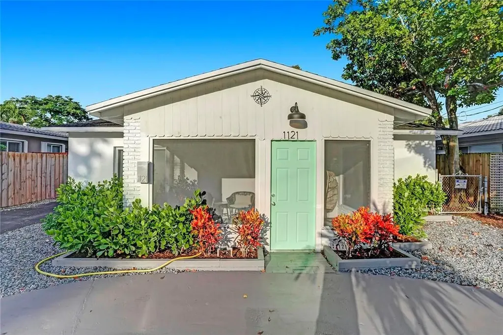 1121 SW 15th Avenue Fort Lauderdale FL 33312
