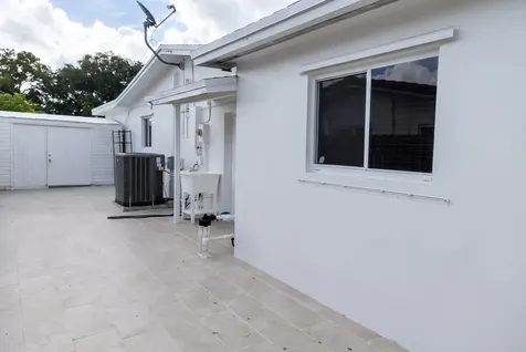 2021 NW 85th Avenue Pembroke Pines FL 33024