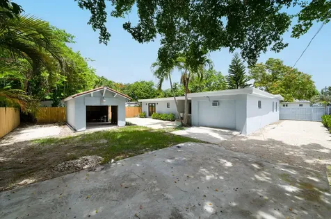9920 SW 49th Street Miami FL 33165