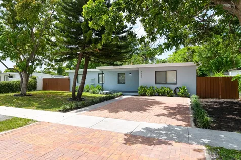 9920 SW 49th Street Miami FL 33165