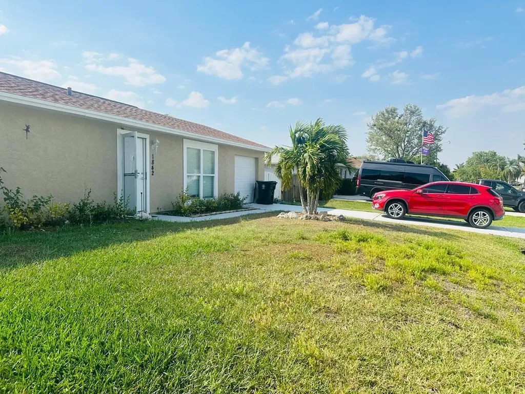 1842 SW Morelia Lane Port St Lucie FL 34953