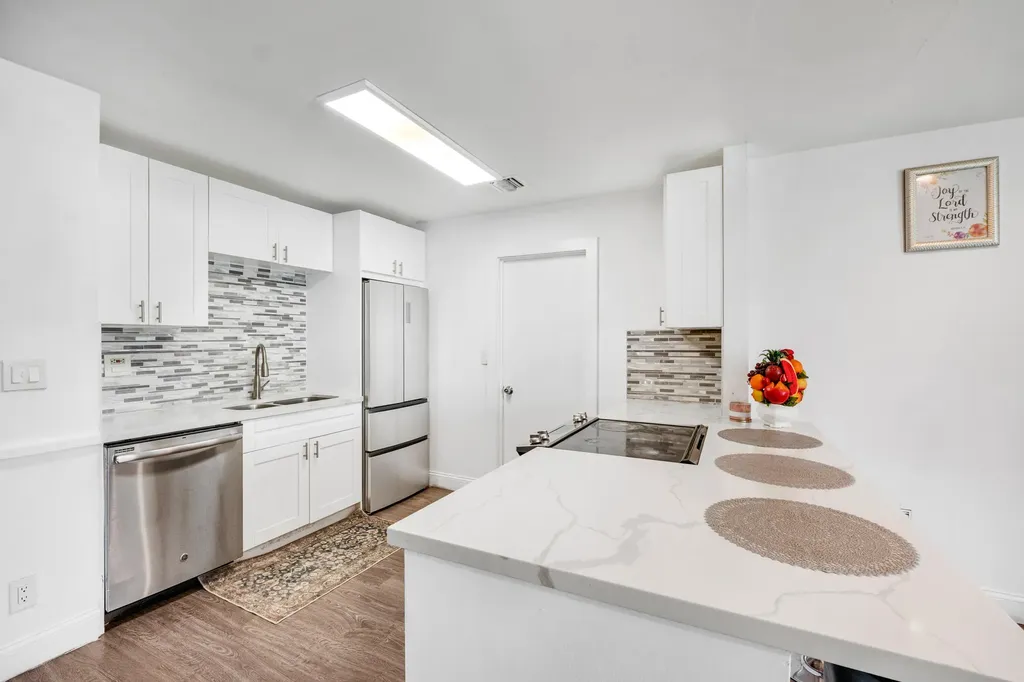 5711 NW 65th Way Tamarac FL 33321