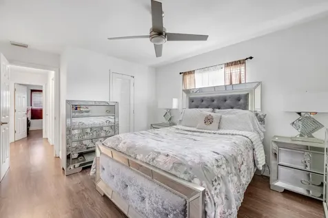 5711 NW 65th Way Tamarac FL 33321