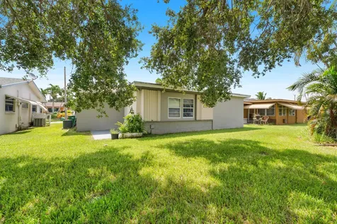 5711 NW 65th Way Tamarac FL 33321