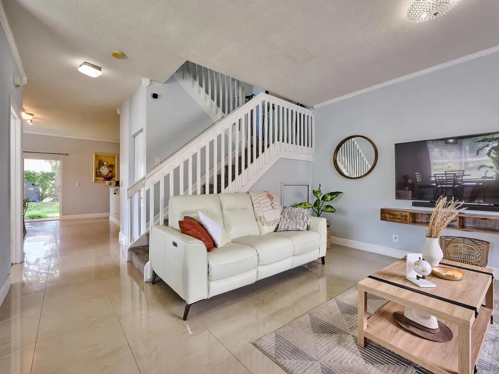 101 S Santa Catalina Circle North Lauderdale FL 33068