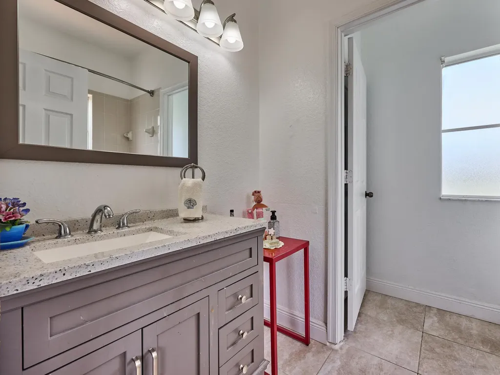 101 S Santa Catalina Circle North Lauderdale FL 33068