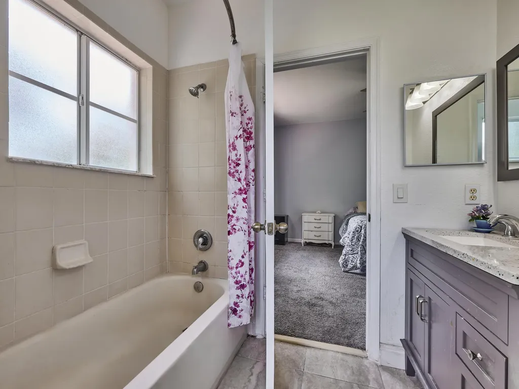 101 S Santa Catalina Circle North Lauderdale FL 33068