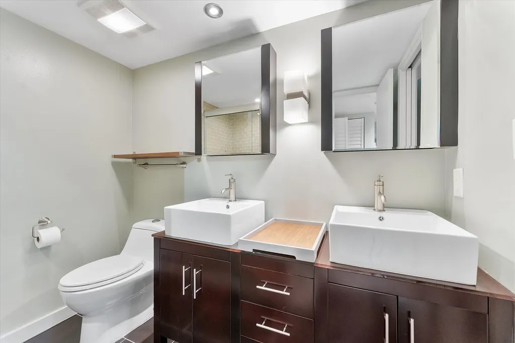 2705 S Oakland Forest Drive Oakland Park FL 33309