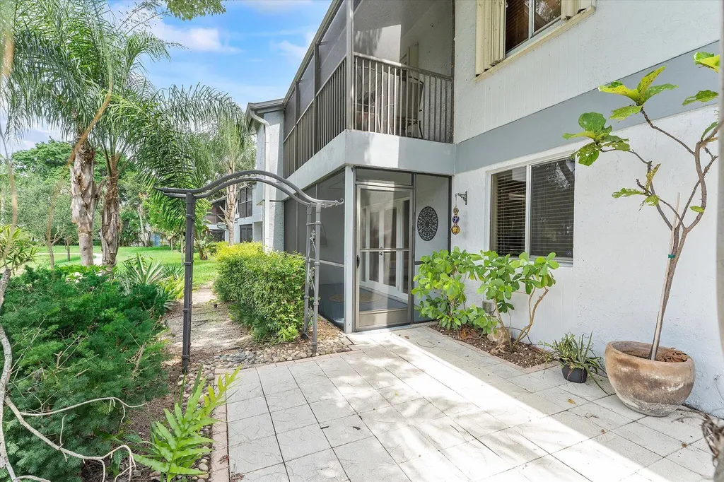 2705 S Oakland Forest Drive Oakland Park FL 33309