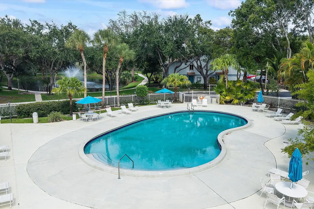 2705 S Oakland Forest Drive Oakland Park FL 33309