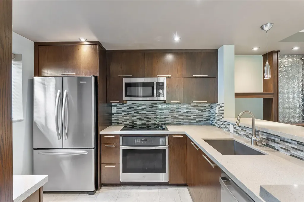 2705 S Oakland Forest Drive Oakland Park FL 33309