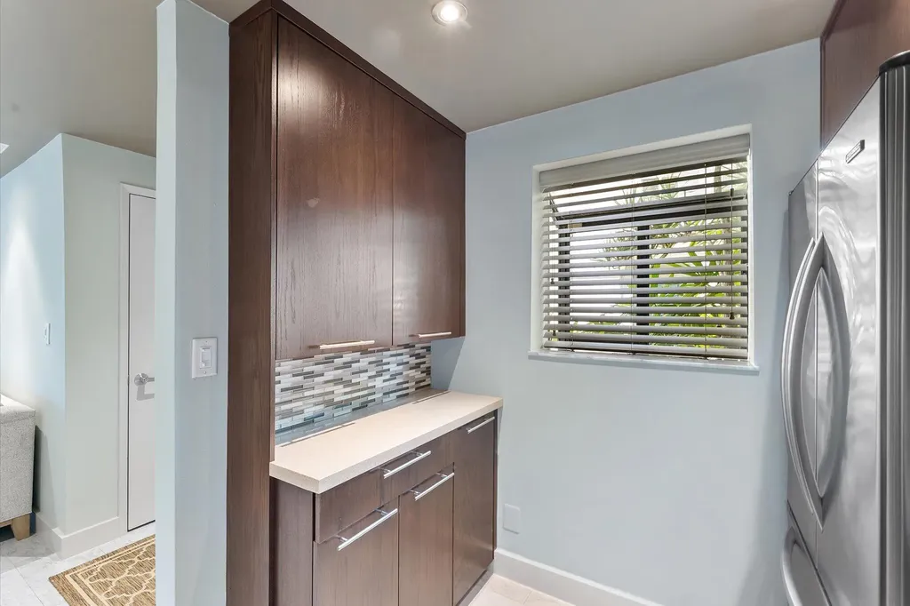 2705 S Oakland Forest Drive Oakland Park FL 33309