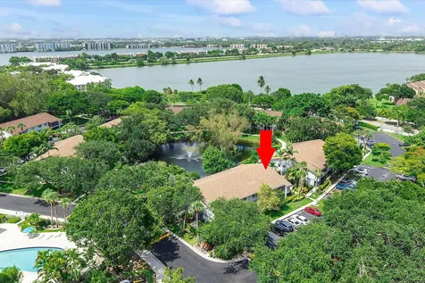 2705 S Oakland Forest Drive Oakland Park FL 33309