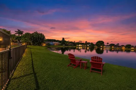 7407 Hazelwood Circle Lake Worth FL 33467