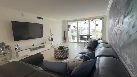 3180 NE 48th Court Lighthouse Point FL 33064
