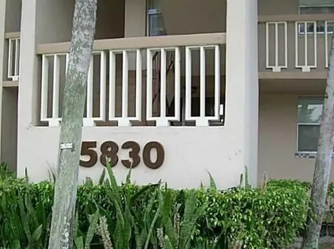 5830 NW 64th Avenue Tamarac FL 33319