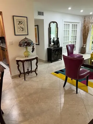 351 NE 19th Place Wilton Manors FL 33305