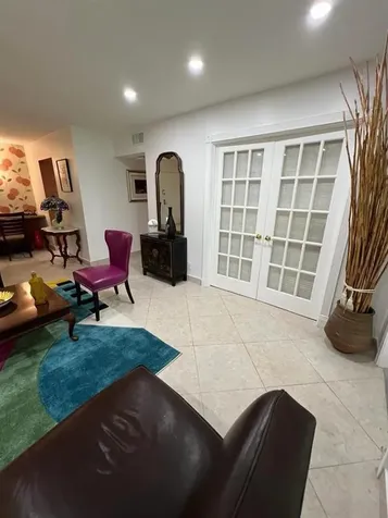351 NE 19th Place Wilton Manors FL 33305