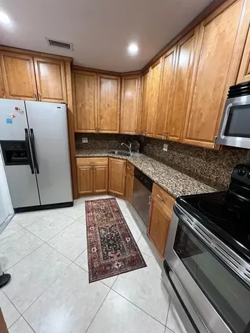 351 NE 19th Place Wilton Manors FL 33305