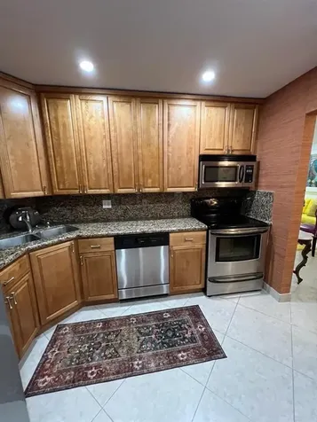 351 NE 19th Place Wilton Manors FL 33305