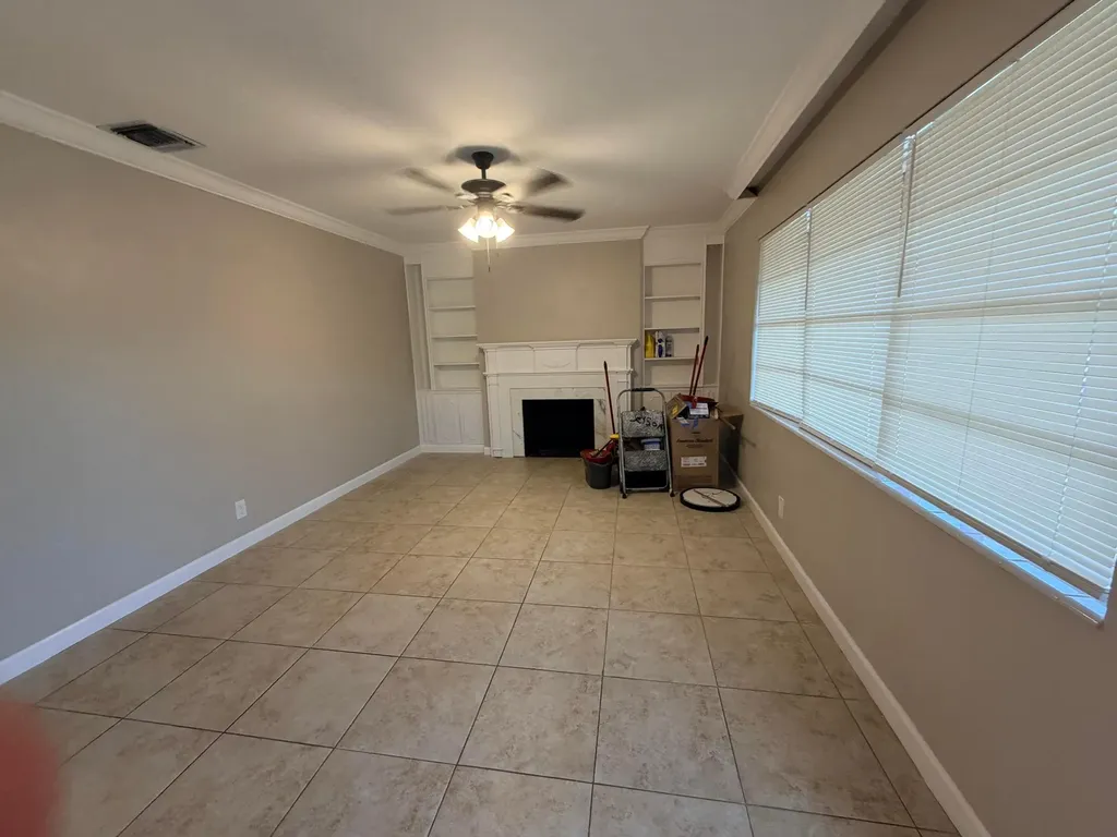 121 N 12th Street Lantana FL 33462
